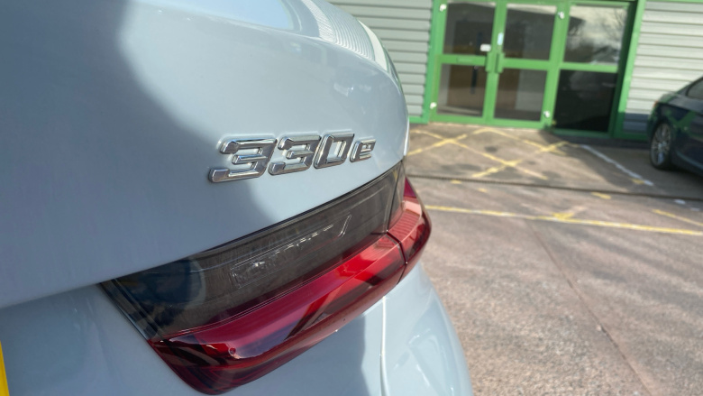 BMW 3 Series 330e M Sport 4dr Step Auto Saloon